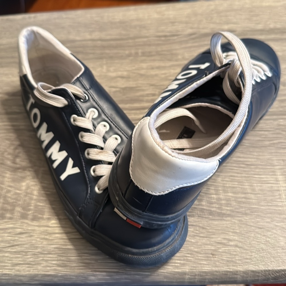 Tommy Hilfiger lady' Navy Sneakers - Picture 5 of 6